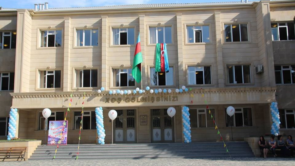 BŞTİ: Liseydəki tüstülənmədən xəsarət alan olmayıb