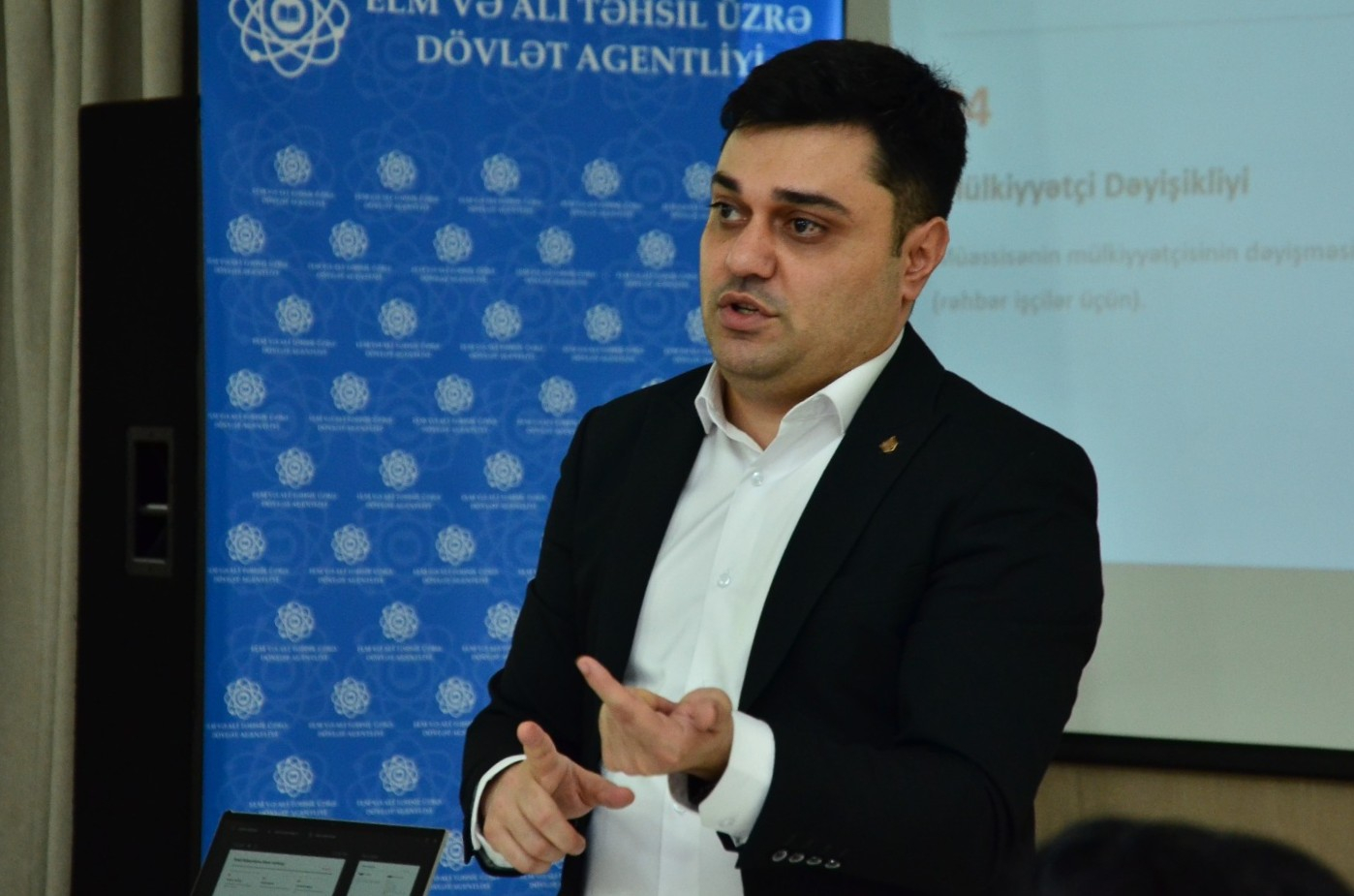 Kollec rəhbərləri üçün təşkil olunan təlimlər davam edir