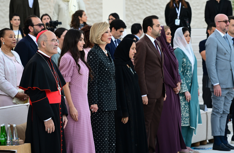 Leyla Əliyeva: Valideynlər, müəllimlər uşaqlara hörmətlə yanaşmalı, onları dinləməyi bacarmalıdırlar