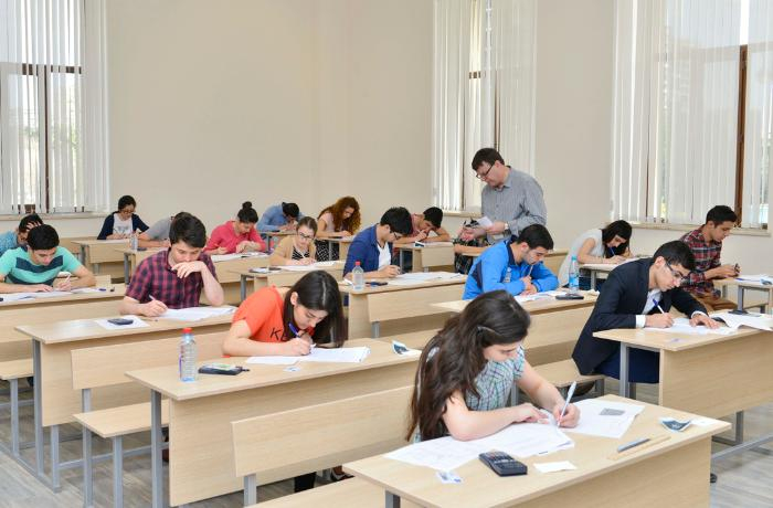 Elmi dərəcəli imtahan nəzarətçilərinin sayı artıb