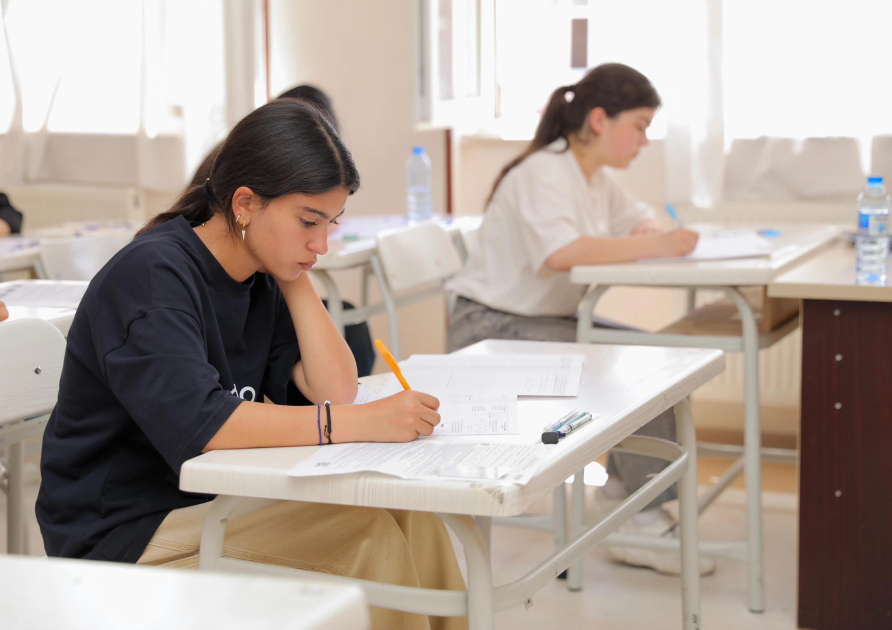 İmtahan zallarındakı qayda pozuntuları xüsusi proqramla araşdırılır