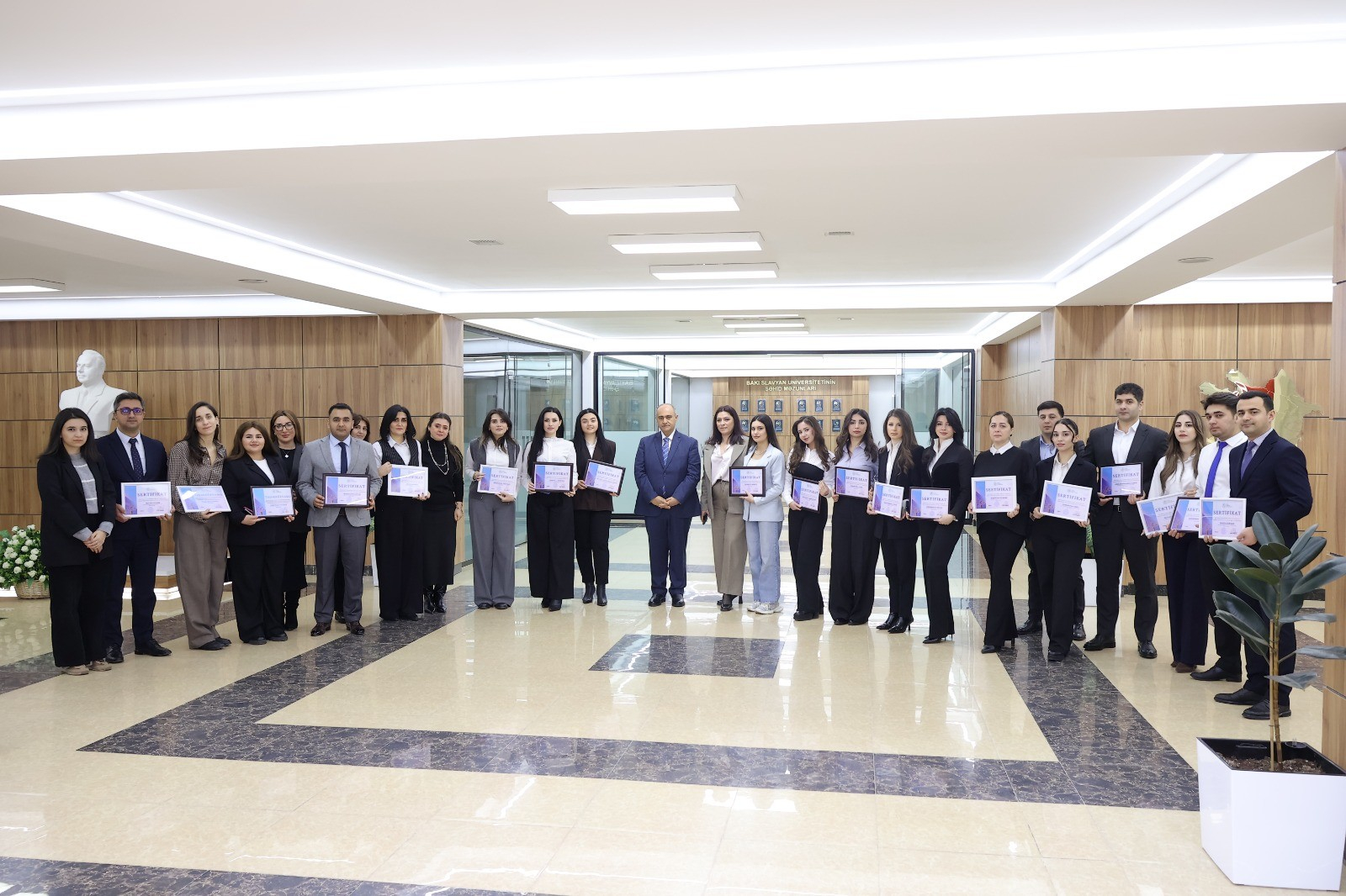 BSU-da inklüziv bankçılıq təlimi yekunlaşıb