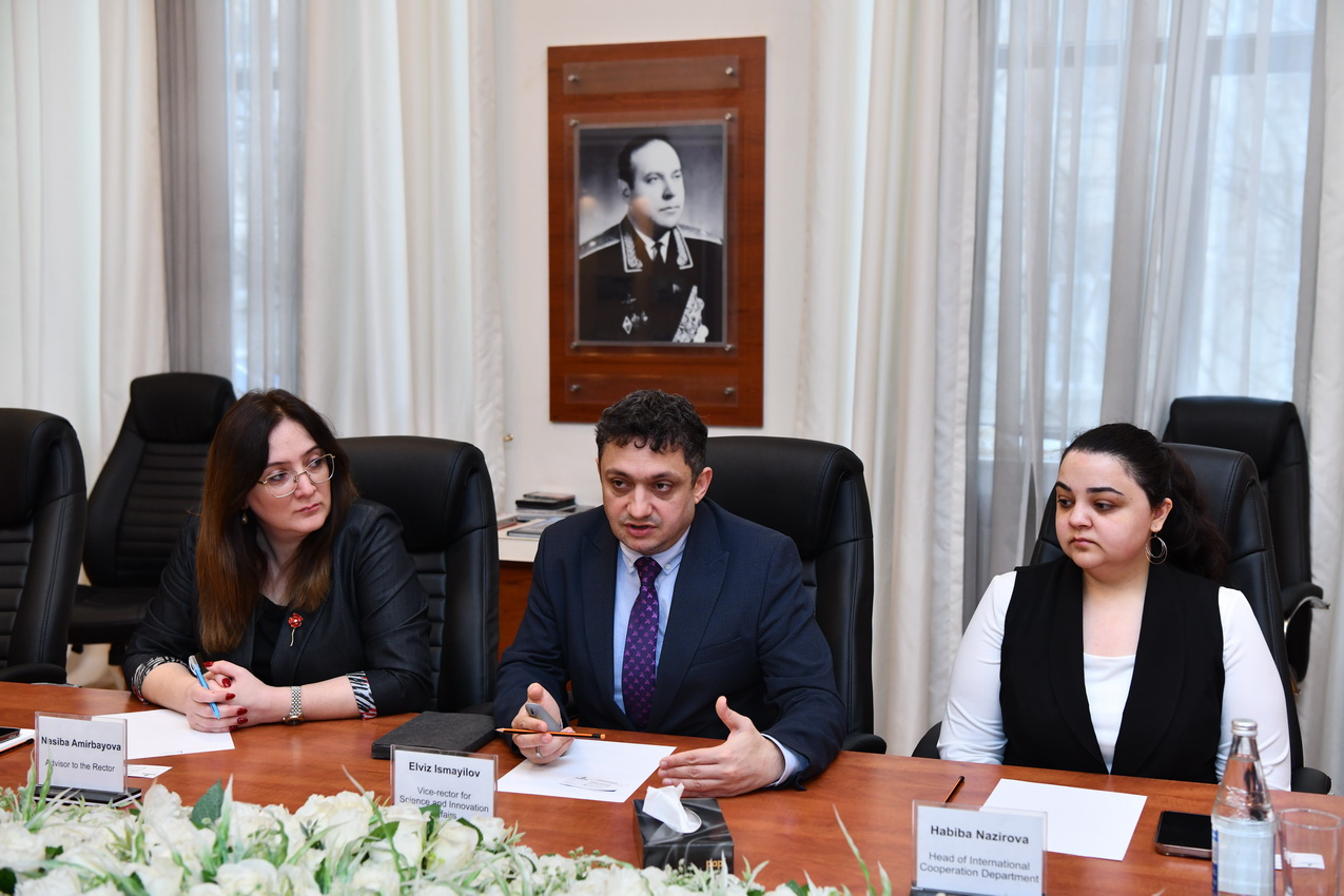 Vyetnam şirkətinin nümayəndə heyəti ADNSU-da əməkdaşlıq imkanlarını müzakirə edib