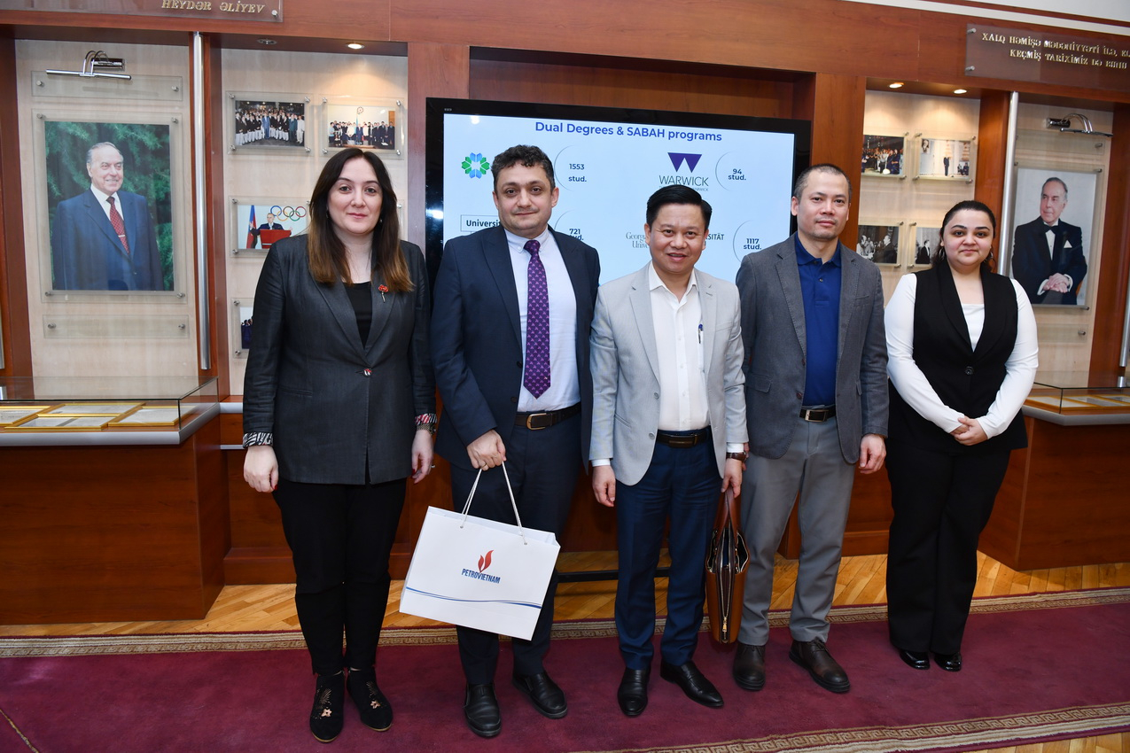 Vyetnam şirkətinin nümayəndə heyəti ADNSU-da əməkdaşlıq imkanlarını müzakirə edib