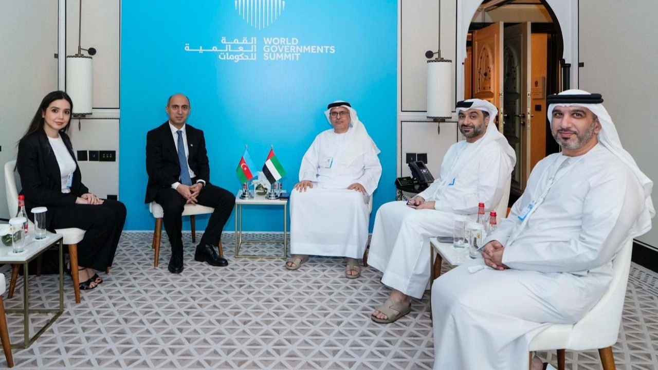 BƏƏ ilə Azərbaycan arasında elm və ali təhsil üzrə əməkdaşlıq müzakirə edilib