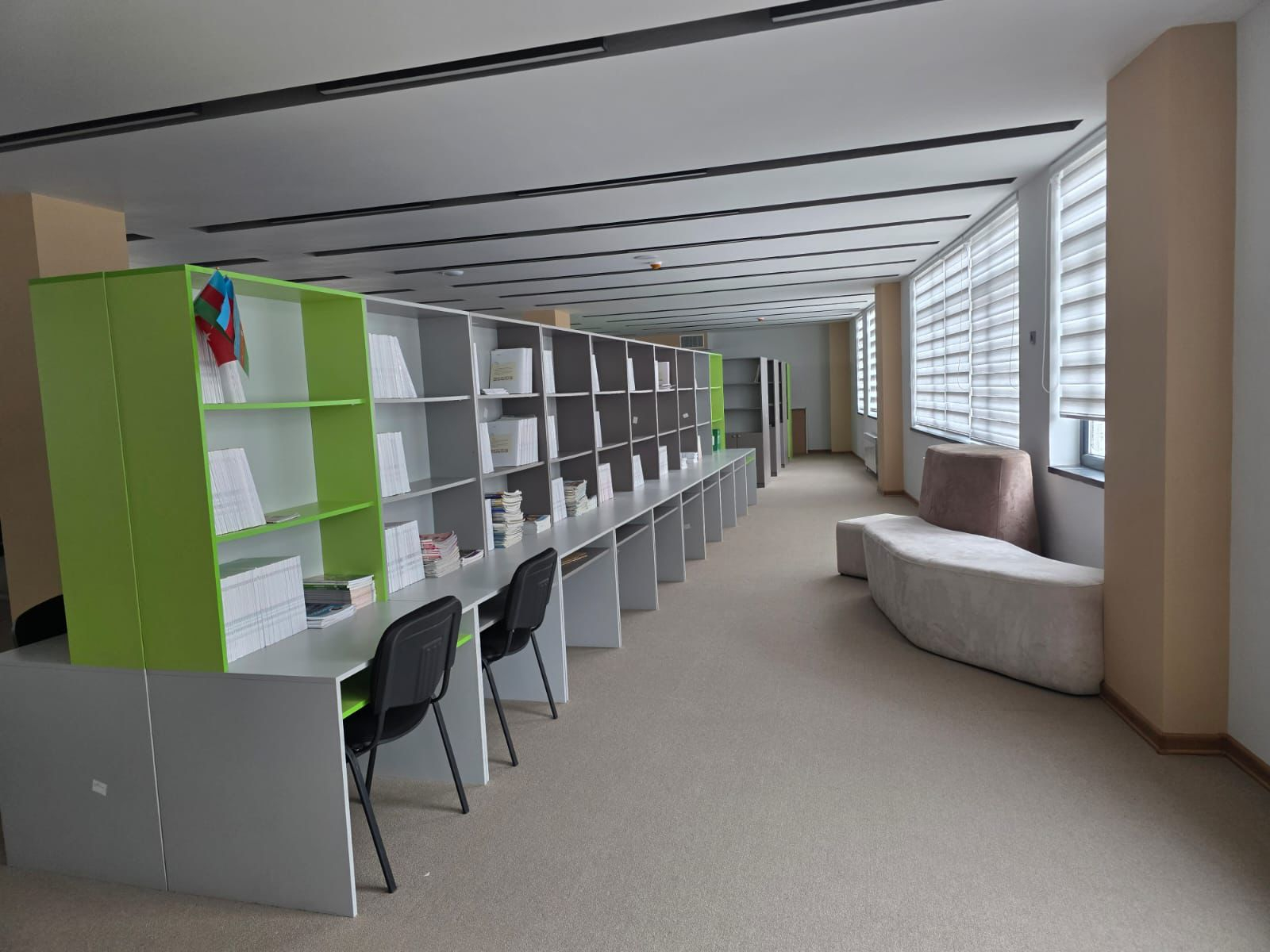 Abşeron məktəblərində sıxlıq azalır: