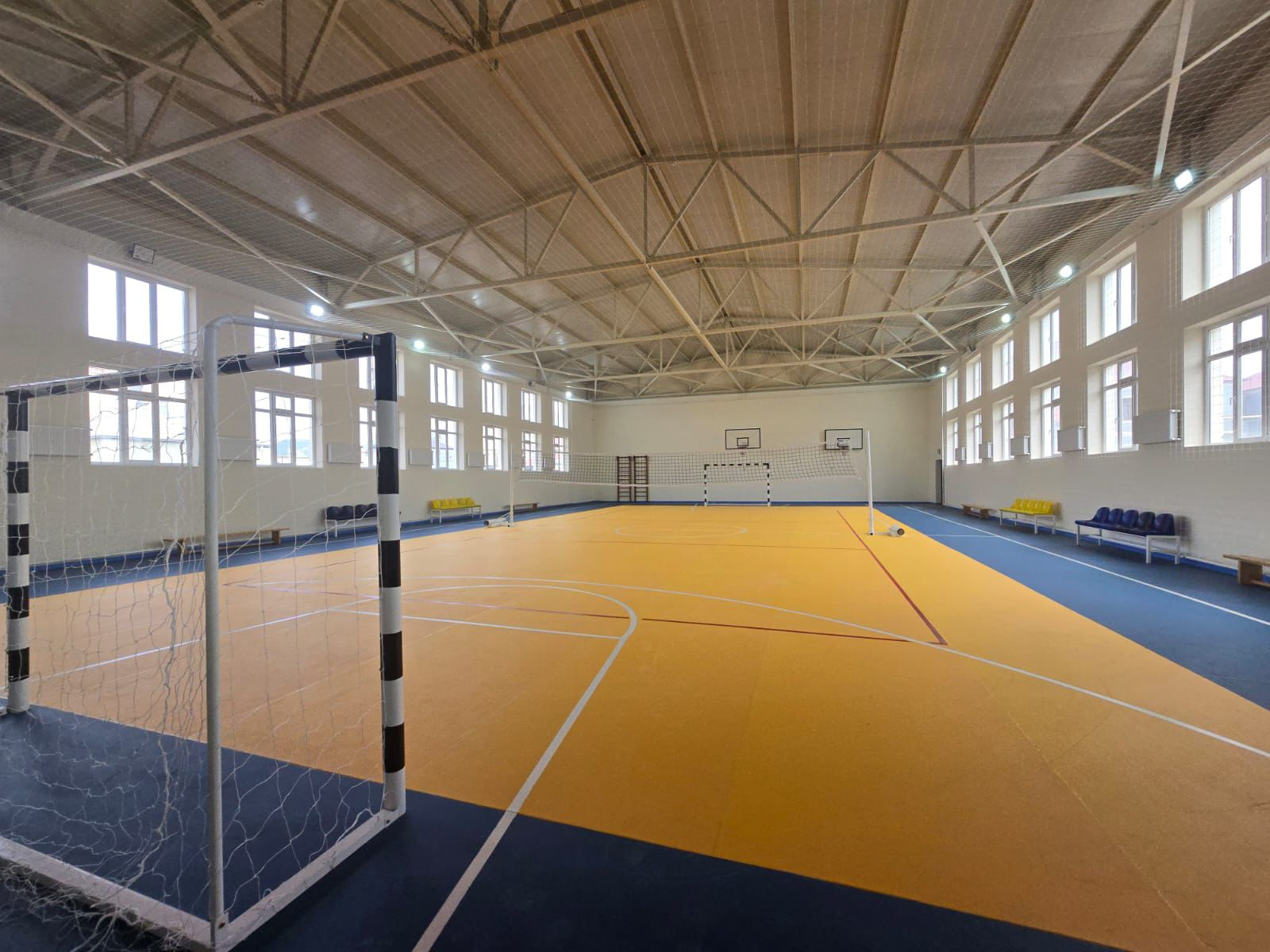 Abşeron məktəblərində sıxlıq azalır: