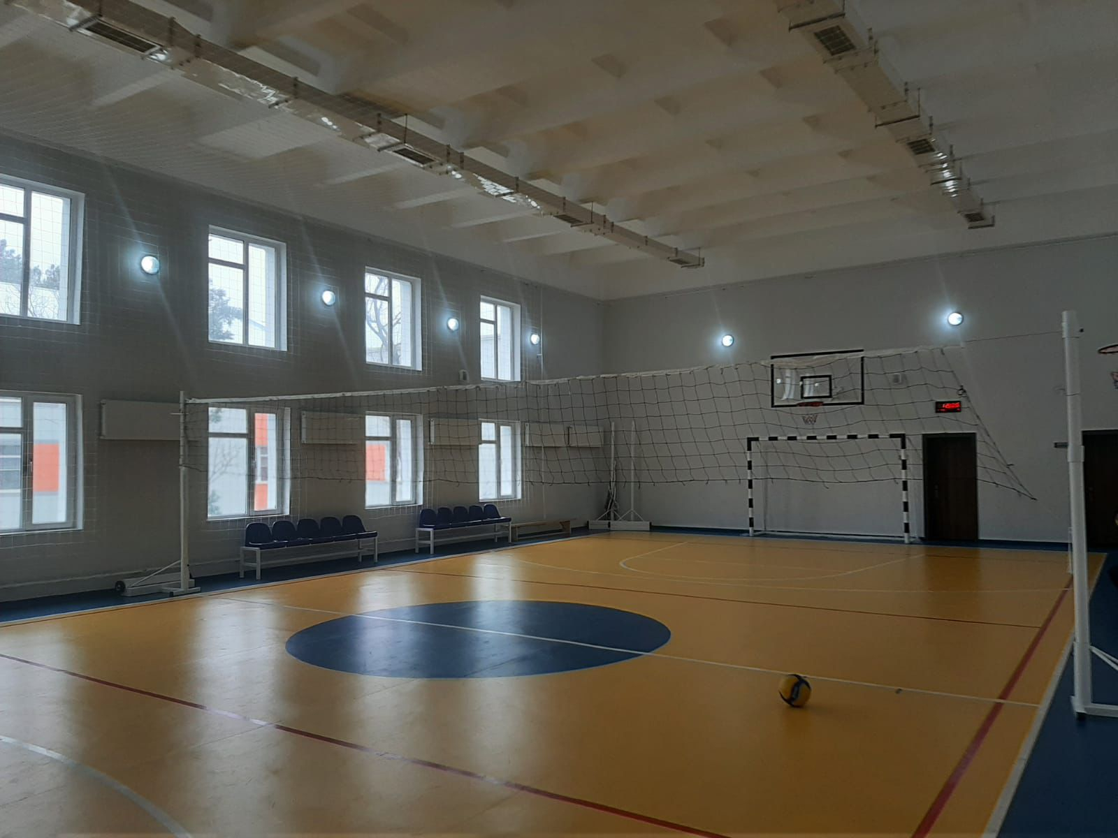 Abşeron məktəblərində sıxlıq azalır: