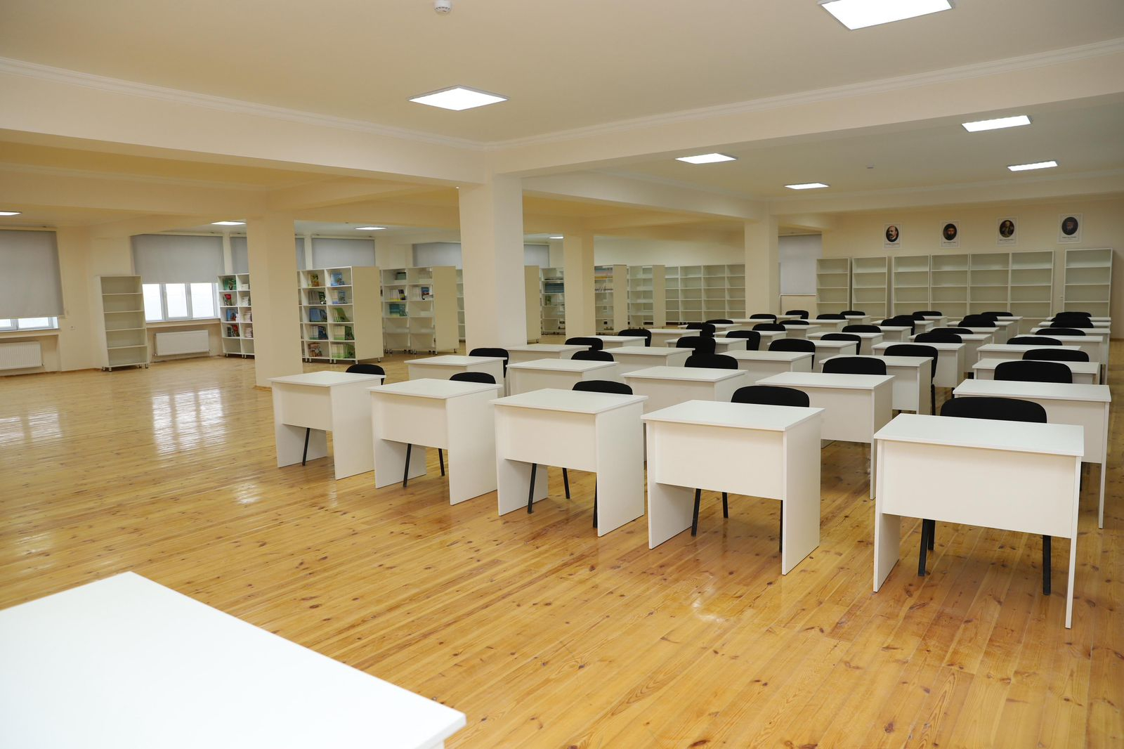 Abşeron məktəblərində sıxlıq azalır: