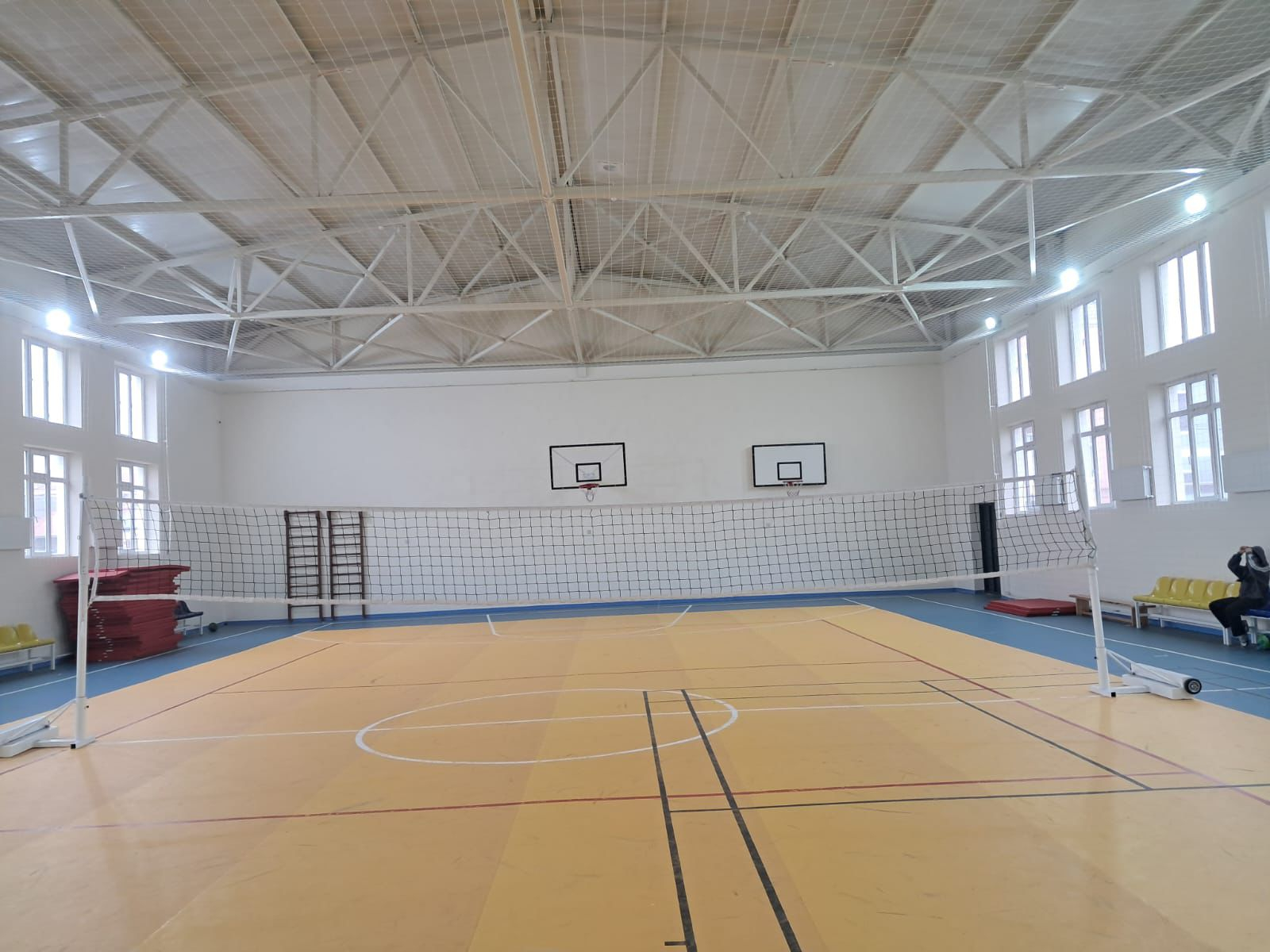 Abşeron məktəblərində sıxlıq azalır: