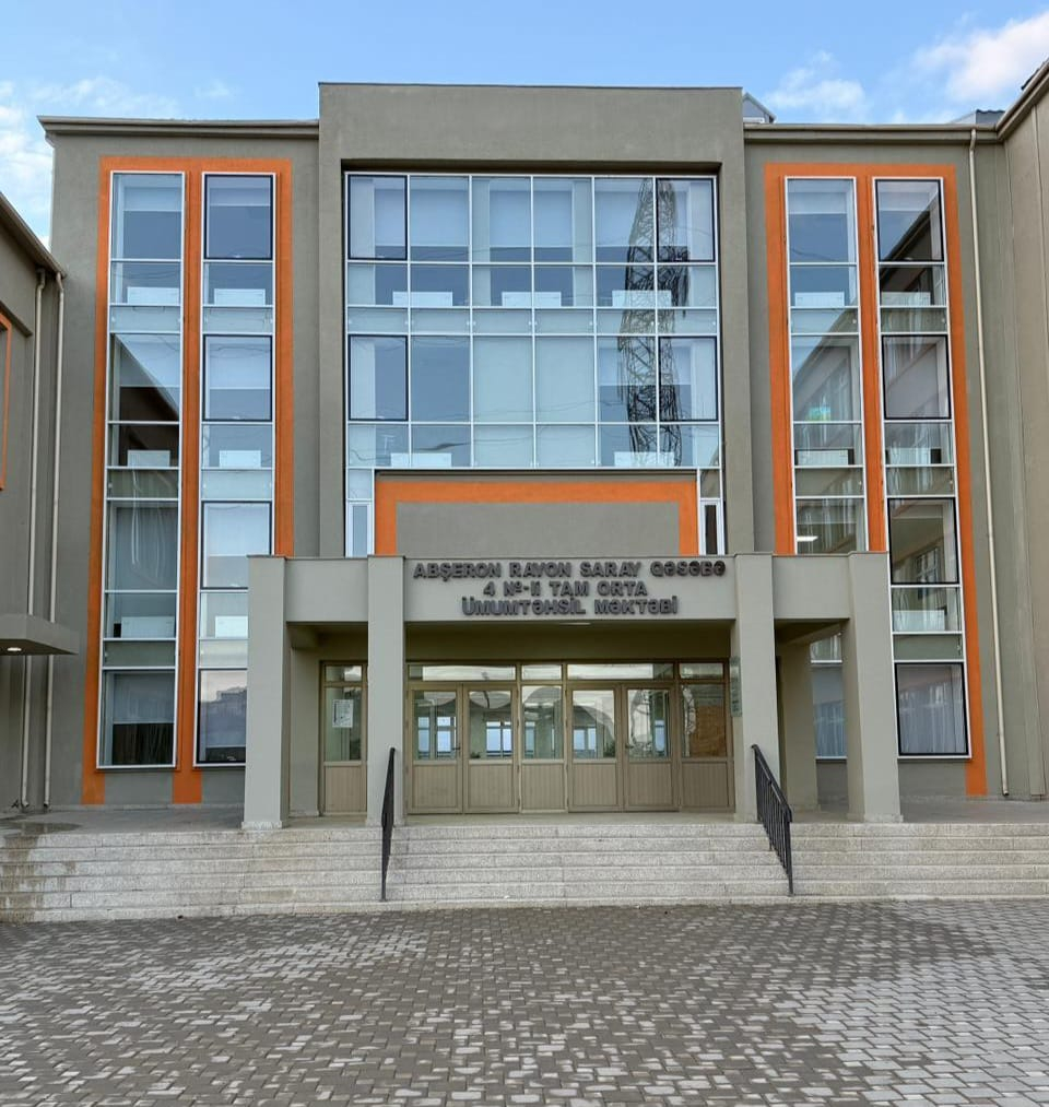 Abşeron məktəblərində sıxlıq azalır: