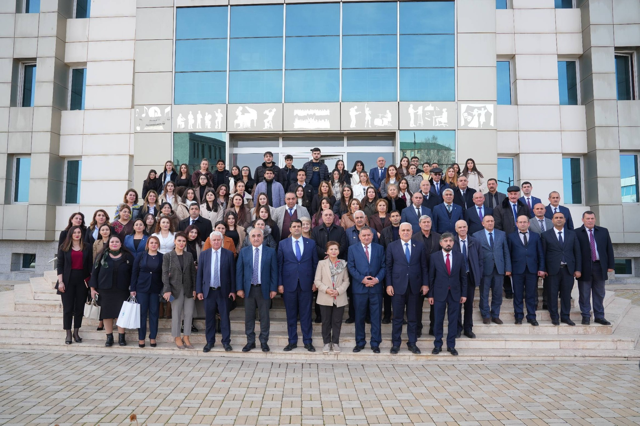 NDU ilə UNEC arasında əməkdaşlıq memorandumu imzalanıb