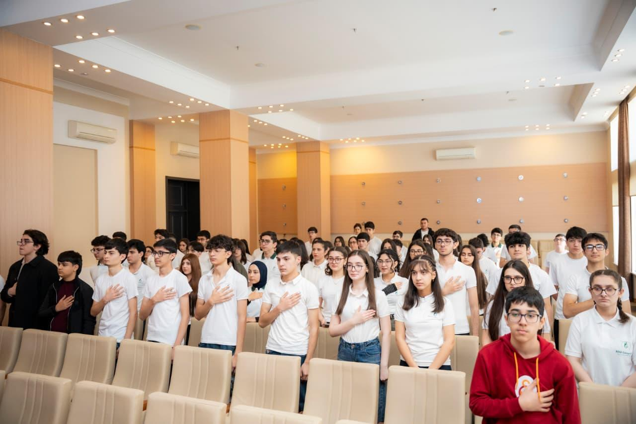 AzMİU-da şagirdlər arasında bilik yarışı keçirilib