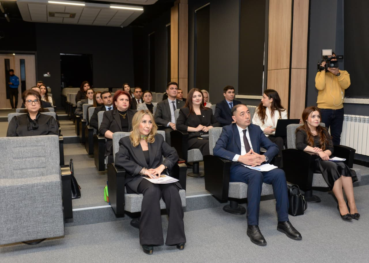 İnsan hüquqları ilə bağlı qanunvericilik aktlarının tətbiqinə dair təlim keçirilib