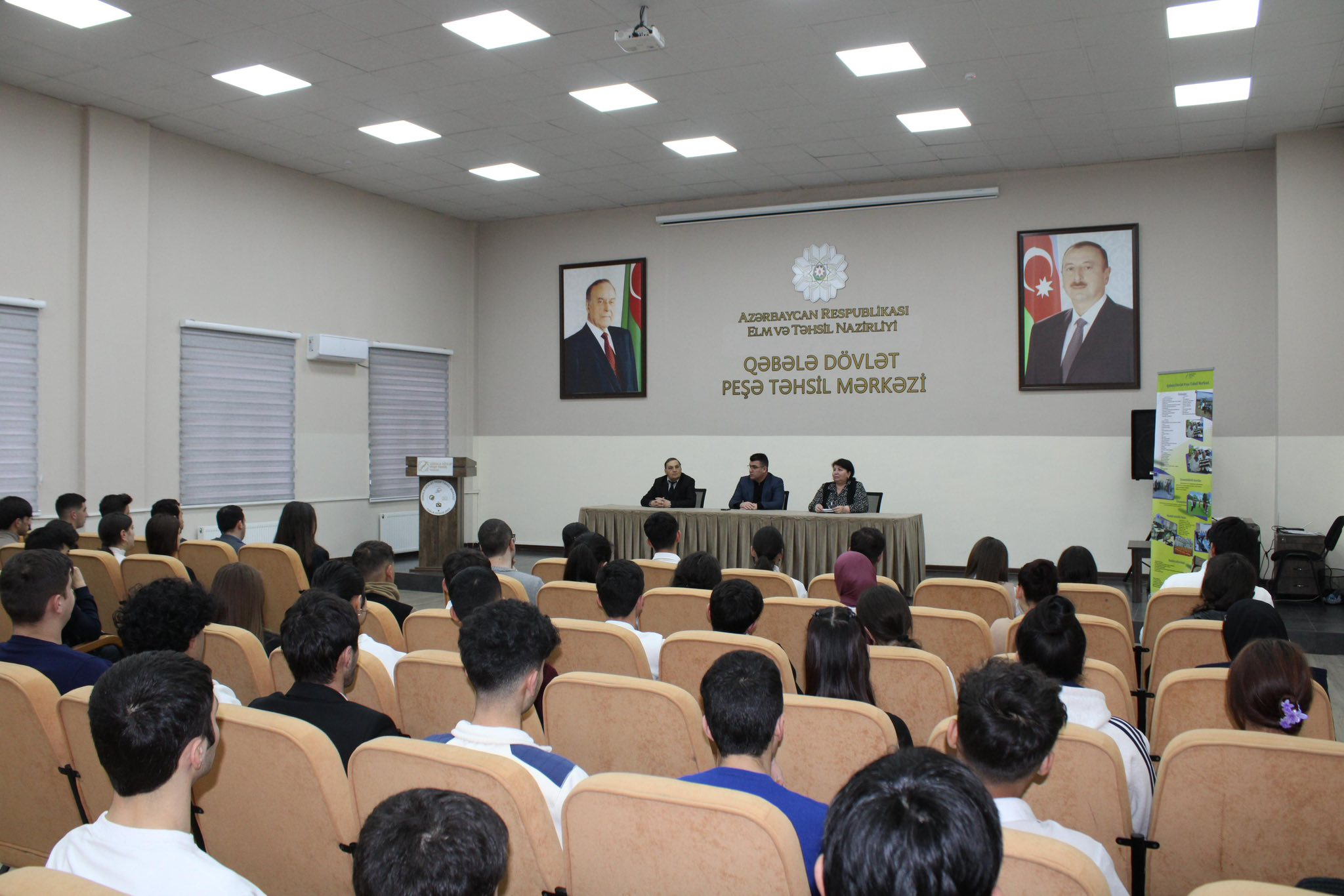 Peşə tələbələri üçün Gənclər Həftəsi çərçivəsində düşərgə təşkil olunub