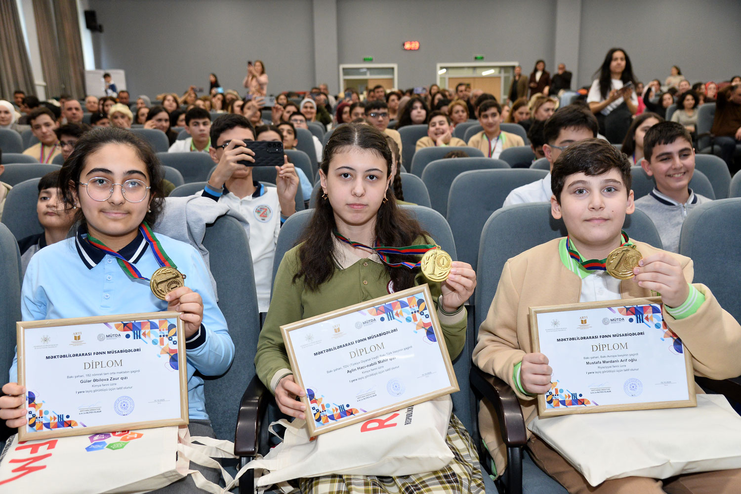 Müsabiqə və olimpiada qalibləri mükafatlandırılıb