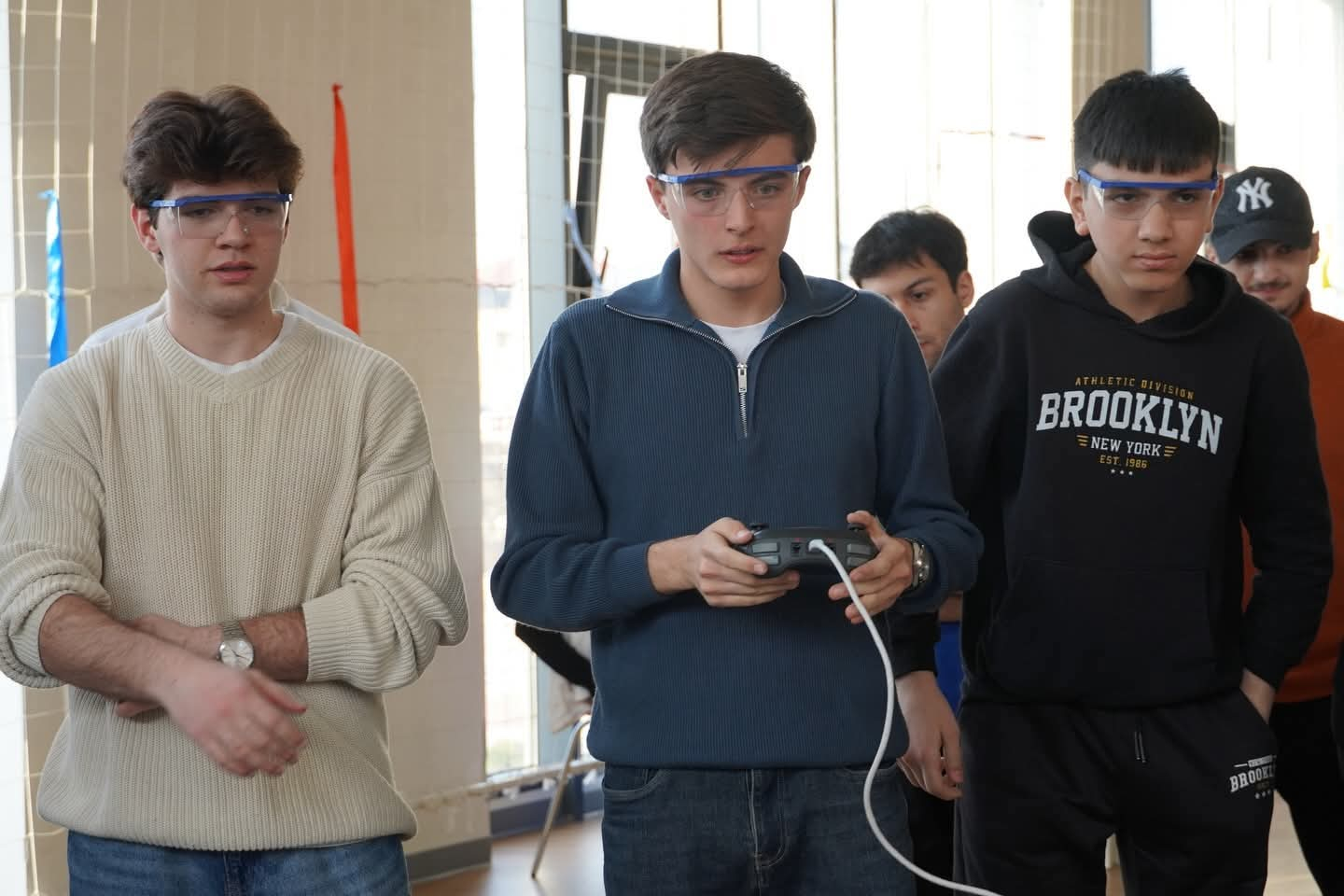 Gəncə məktəbliləri robototexnika üzrə respublika turnirinin qalibi olublar