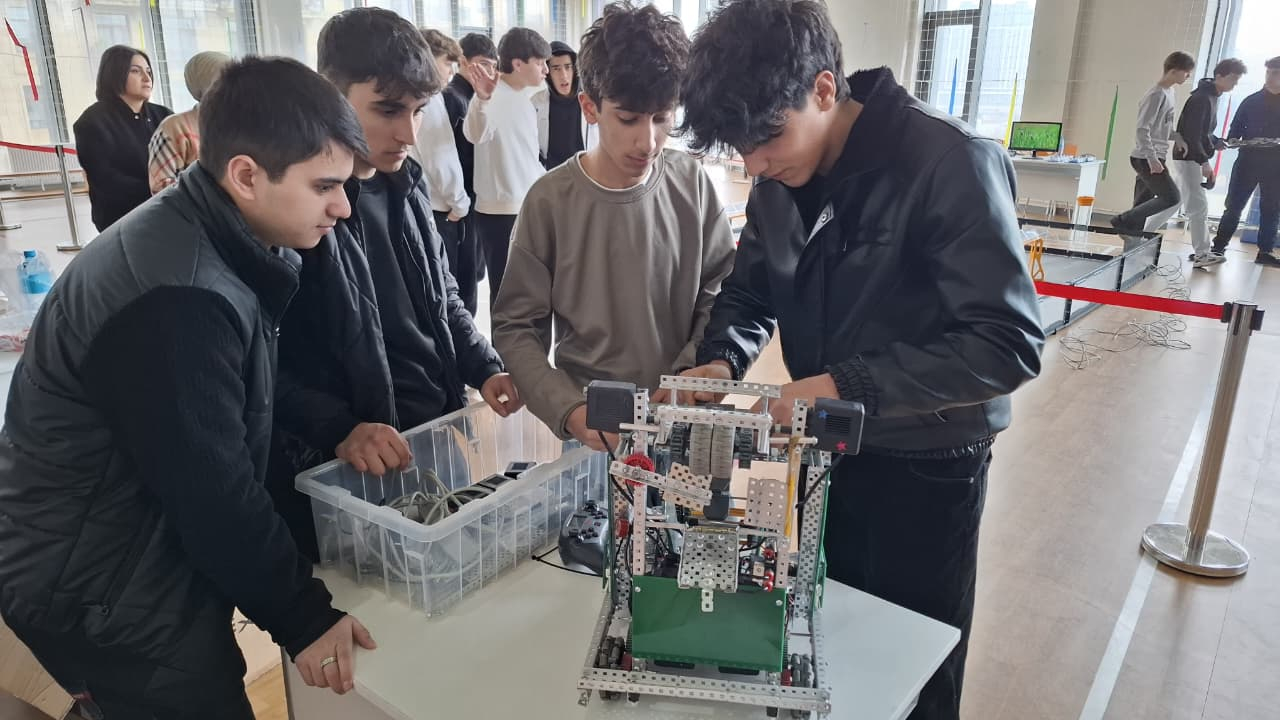 Bərdə Peşə Mərkəzinin STEAM komandaları respublika turnirində uğurla çıxış ediblər