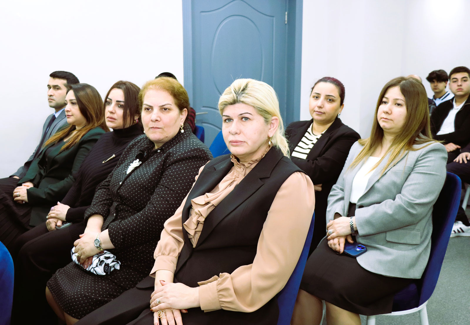 Paytaxt məktəblərində “Heydər Əliyev irsinin öyrədilməsi” dərsləri davam edir