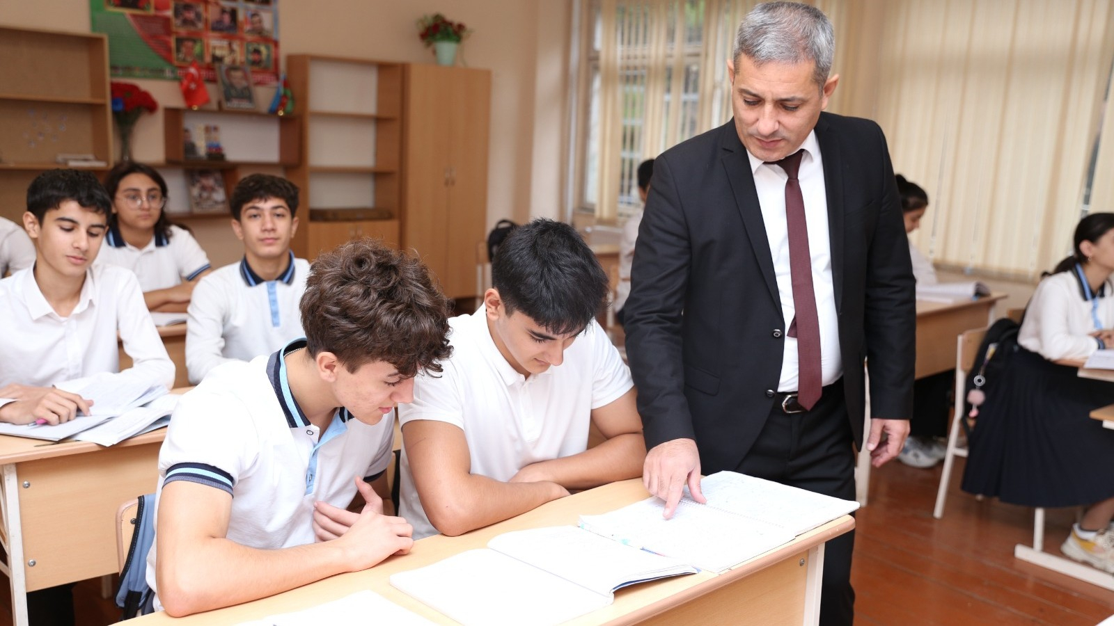 Xəbərsiz dərsdinləmə mümkündür?