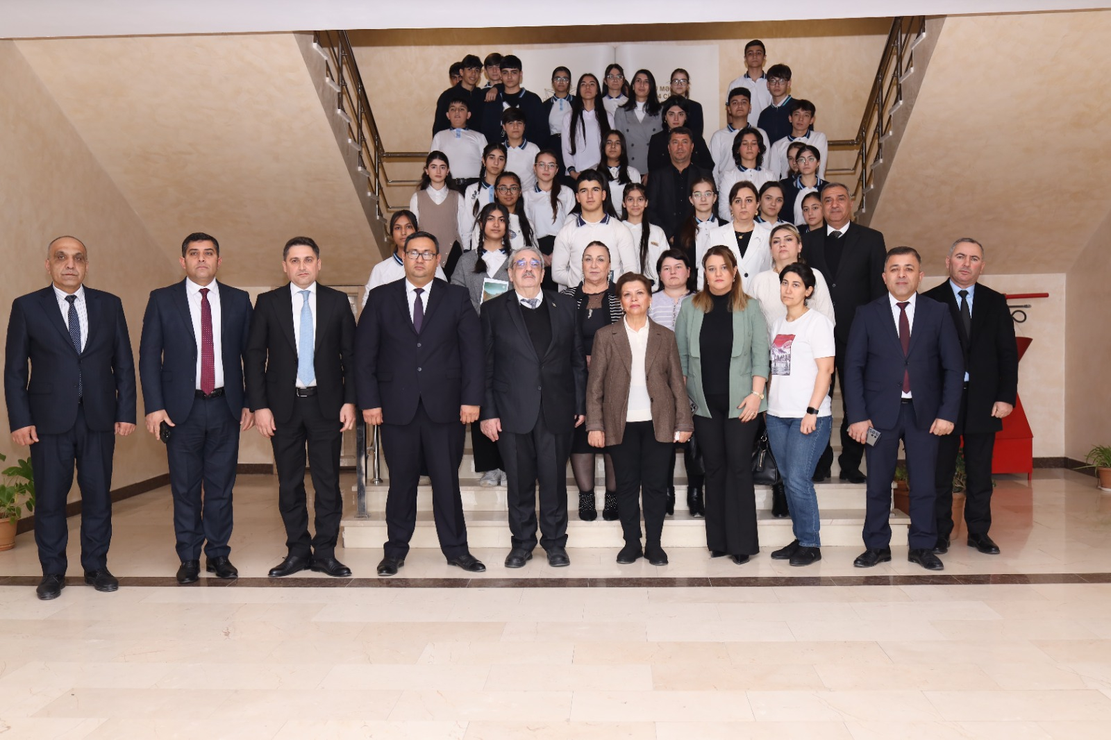 “Qərbi Azərbaycan tarixi Azərbaycan diyarıdır” mövzusunda açıq dərslər keçirilib