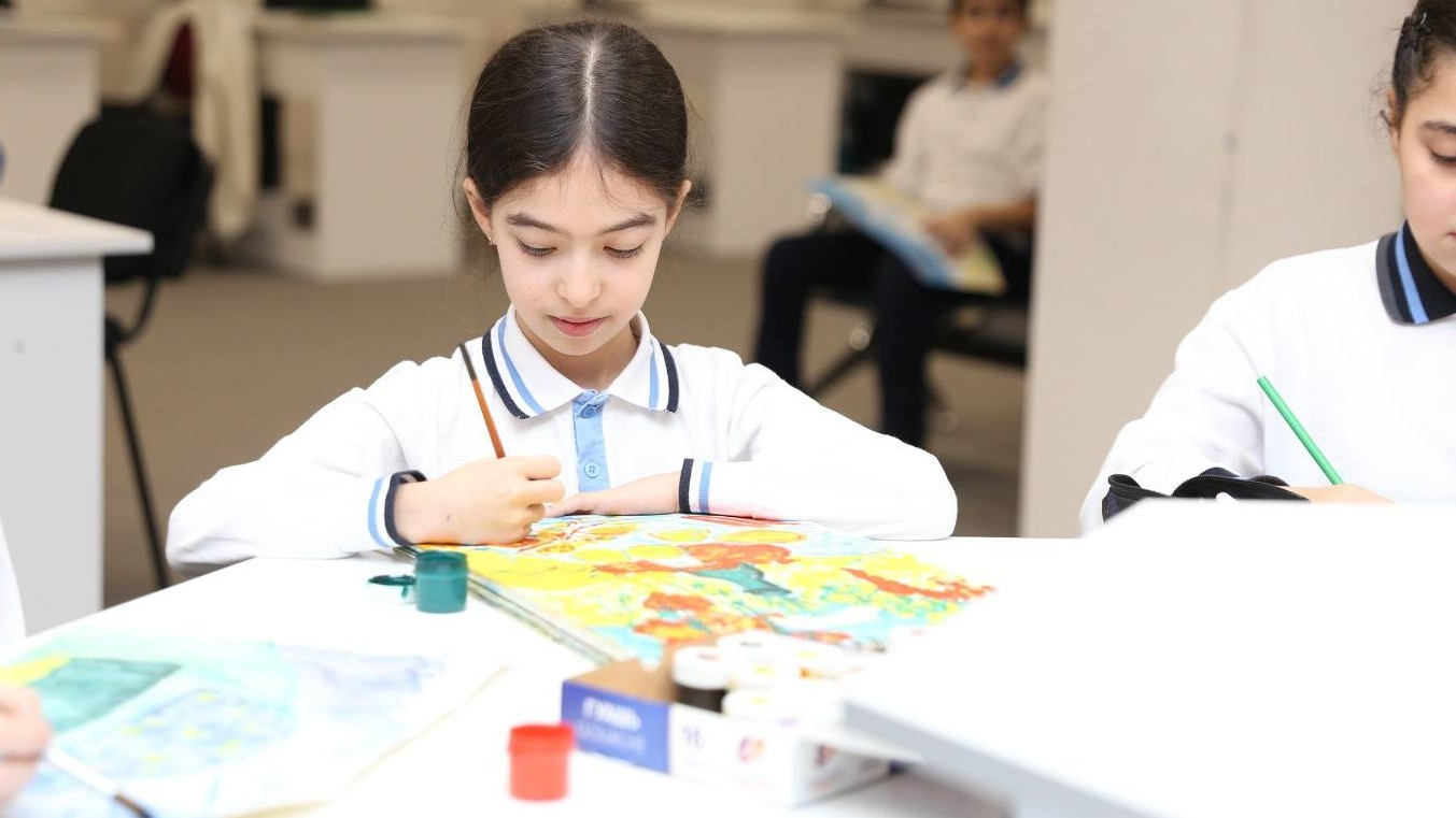 Təsviri incəsənət dərsində reflektiv düşünmənin formalaşdırılması