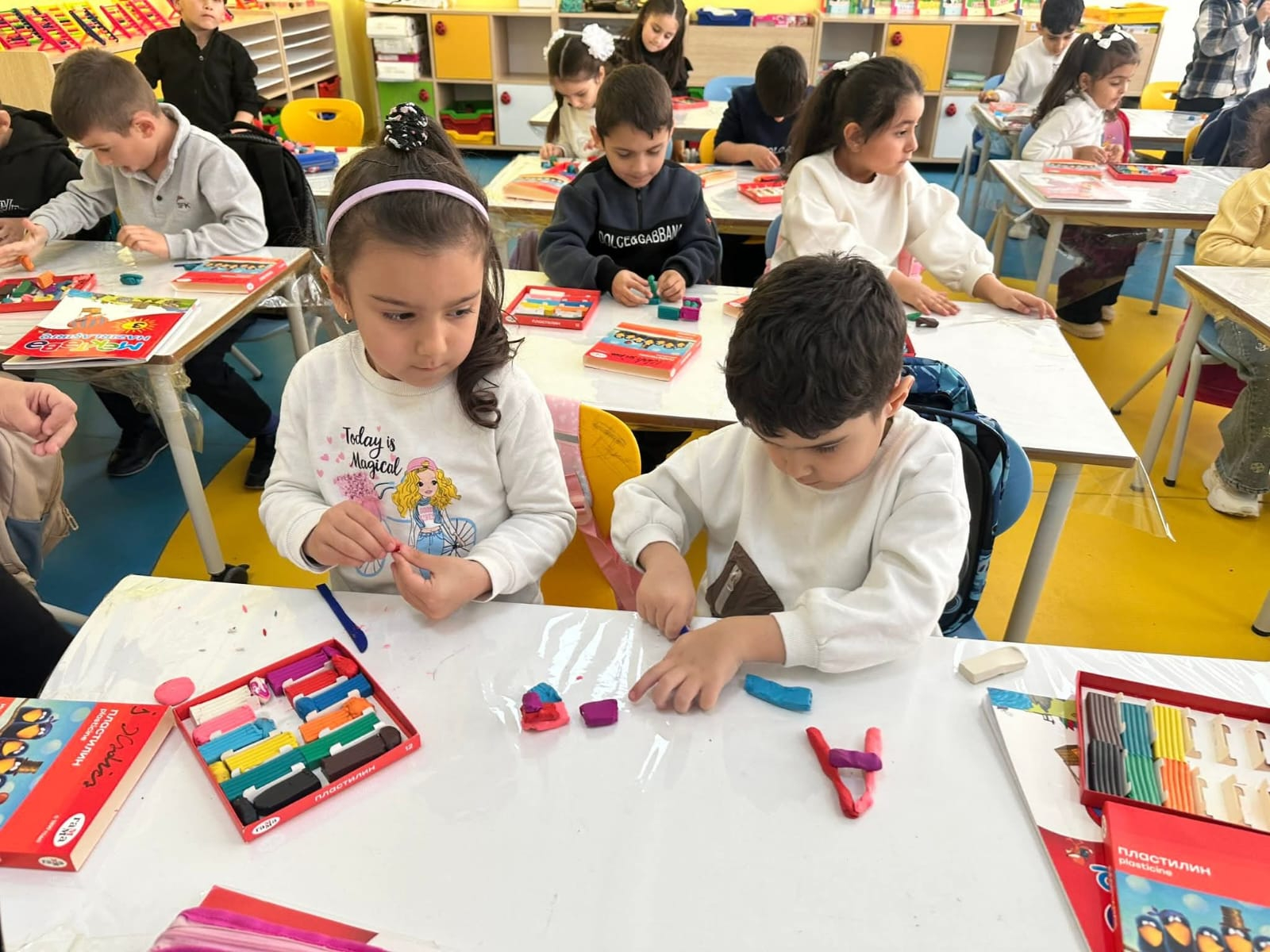 Cəbrayıl məktəbində bir dərs günü