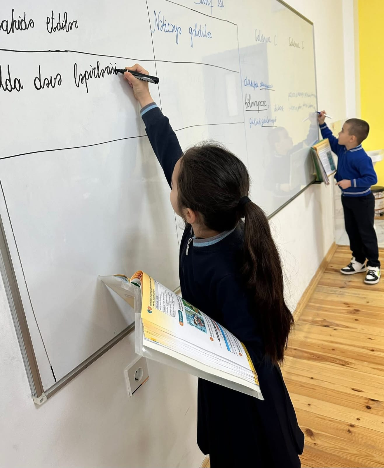 Cəbrayıl məktəbində bir dərs günü