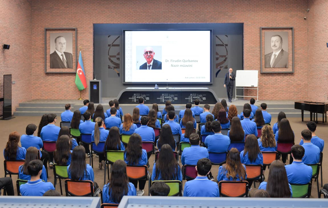 Yeni dövr gənclərin qarşısında müəyyən vəzifələr qoyur