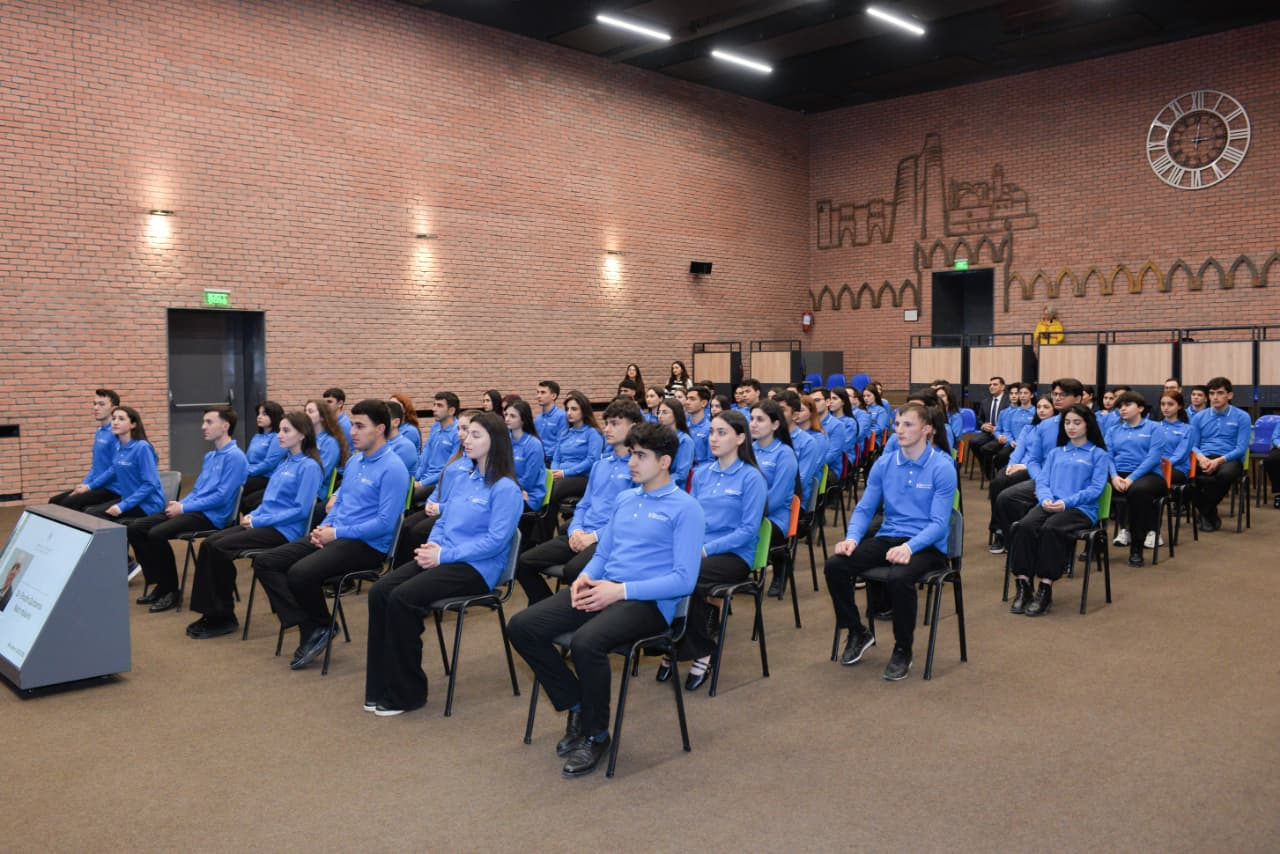 Yeni dövr gənclərin qarşısında müəyyən vəzifələr qoyur