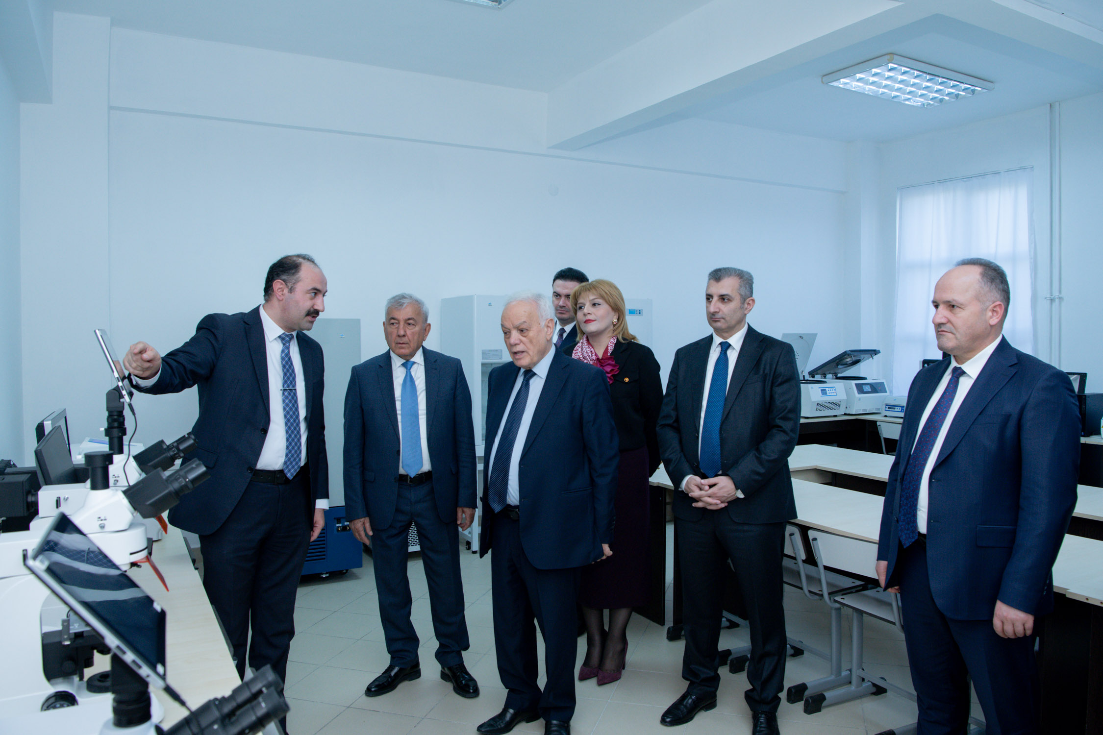 BMU-da Biotexnologiya elmi-tədqiqat və tədris laboratoriyası açılıb