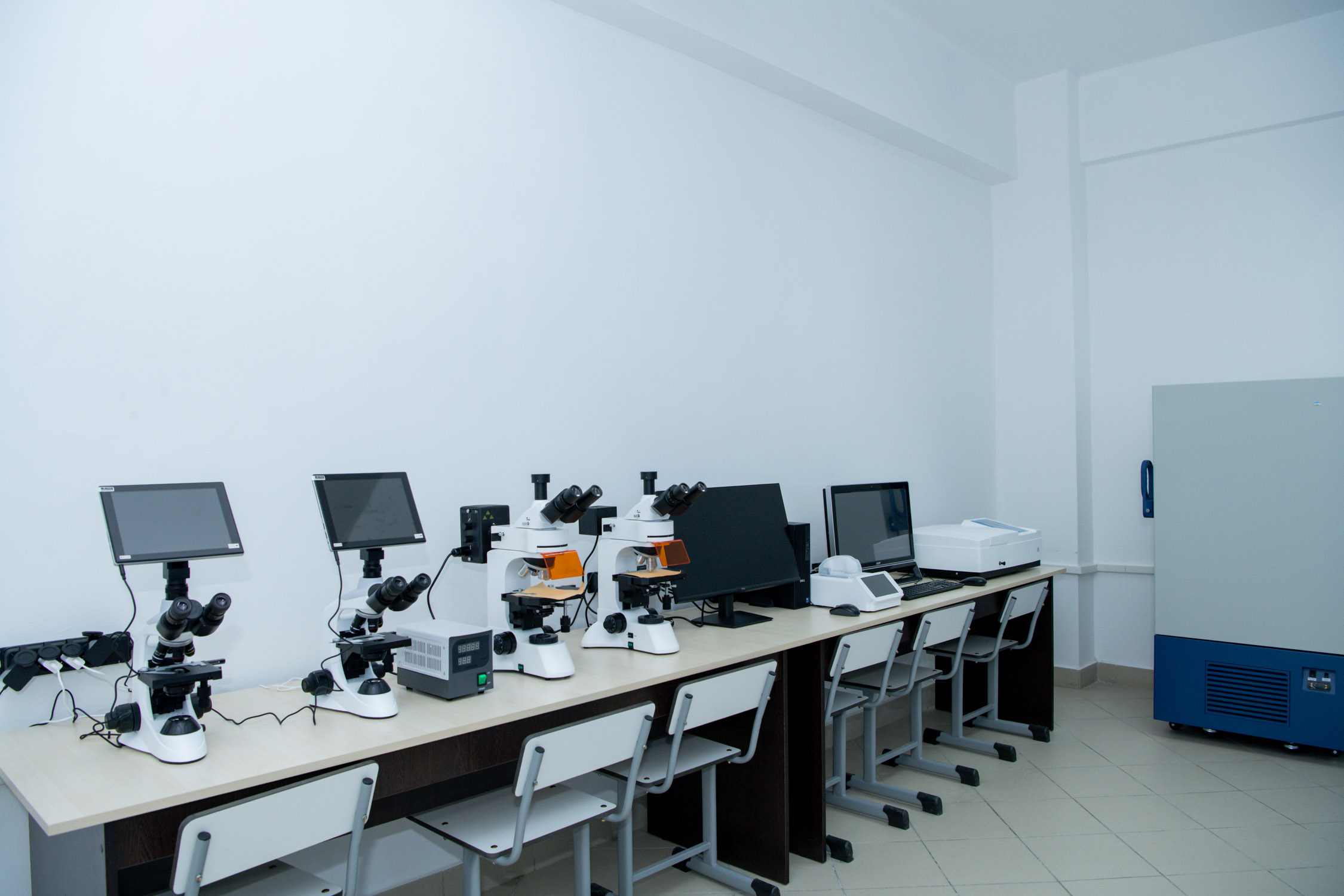 BMU-da Biotexnologiya elmi-tədqiqat və tədris laboratoriyası açılıb