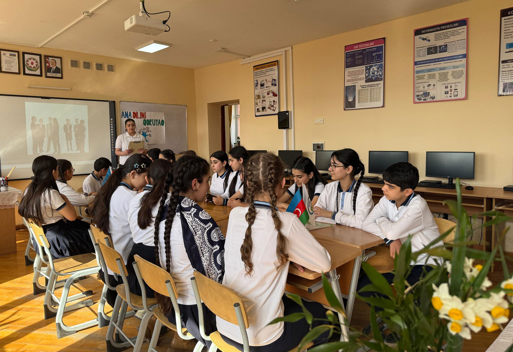 Məktəblərdə Beynəlxalq Ana Dili Günü qeyd olunub