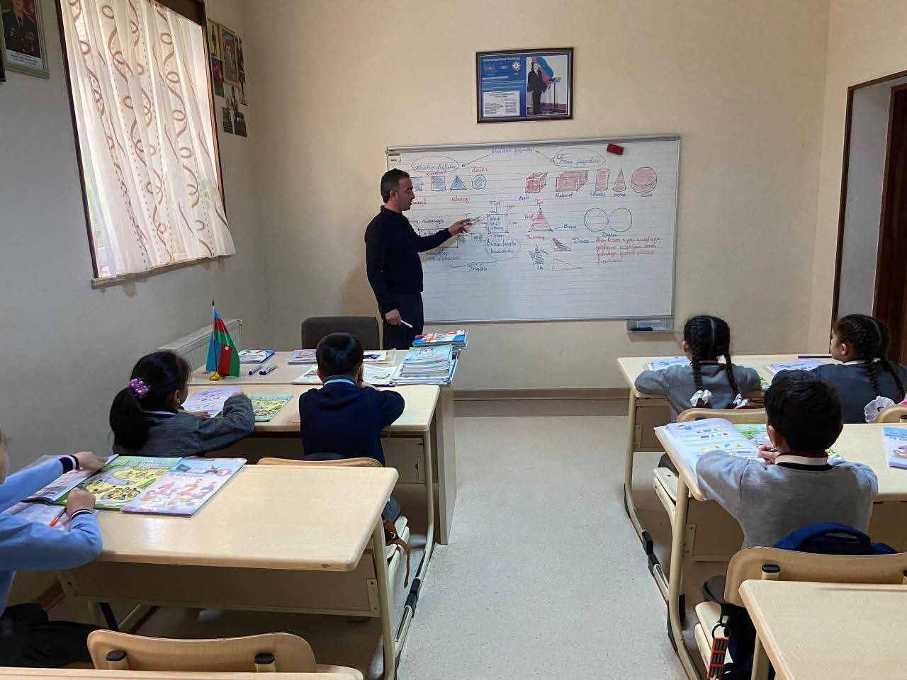 Qarlı yolların işığında: Ərəfsədə təhsilin isti nəfəsi