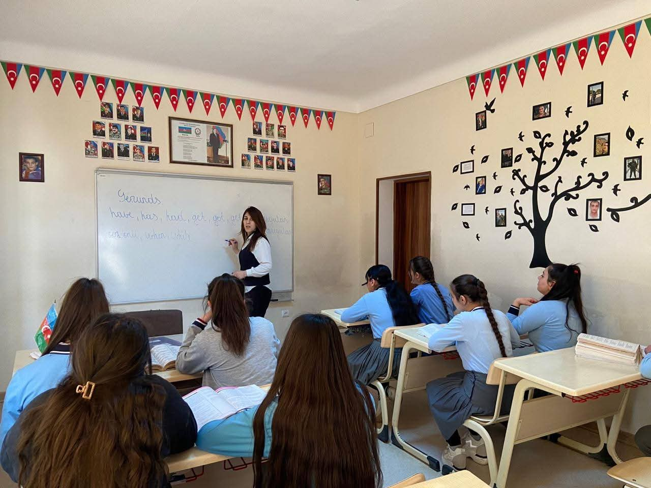 Qarlı yolların işığında: Ərəfsədə təhsilin isti nəfəsi