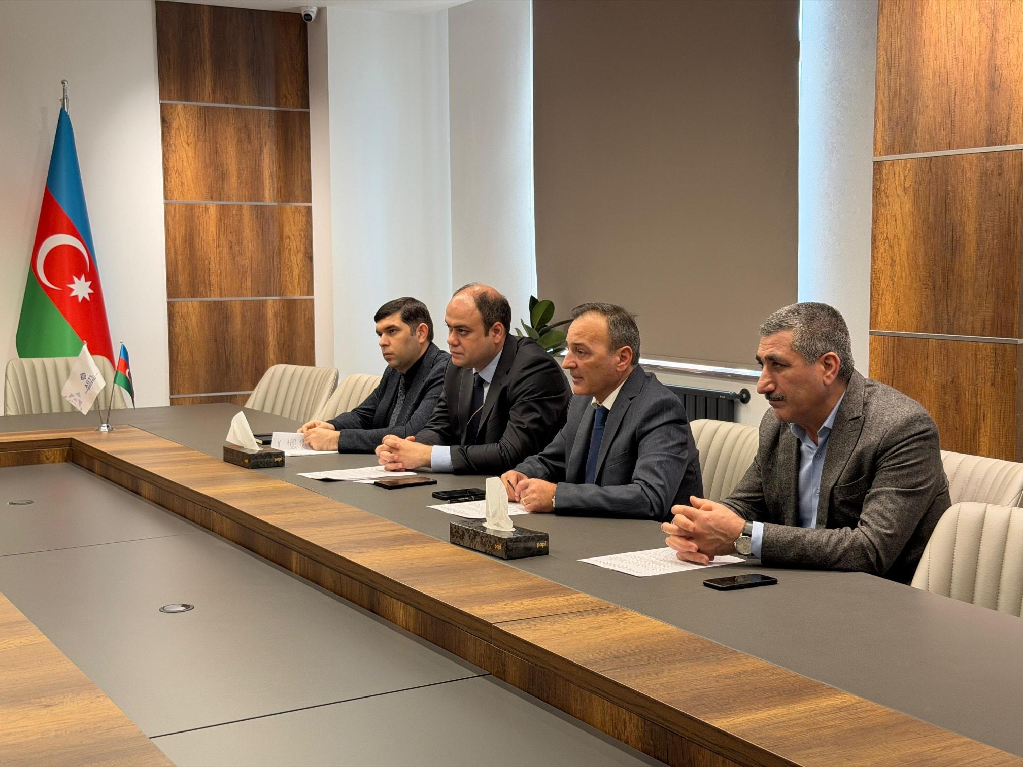 AzMİU ilə AGTL arasında strateji tərəfdaşlıq müzakirə edilib