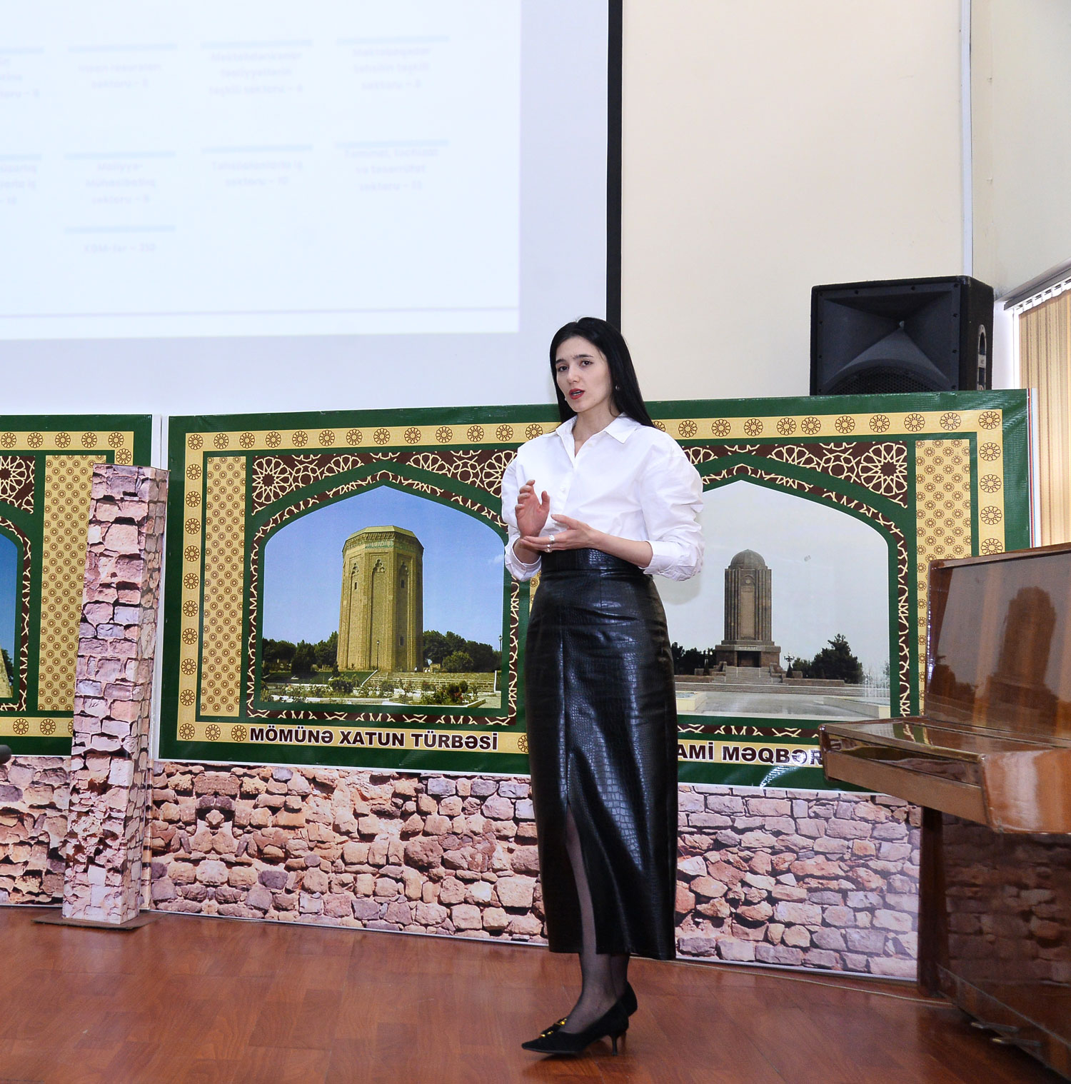 Bakıda yeni təyin olunmuş direktorlarla görüş keçirilib