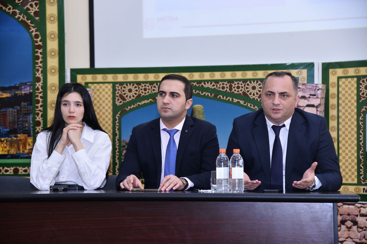 Bakıda yeni təyin olunmuş direktorlarla görüş keçirilib