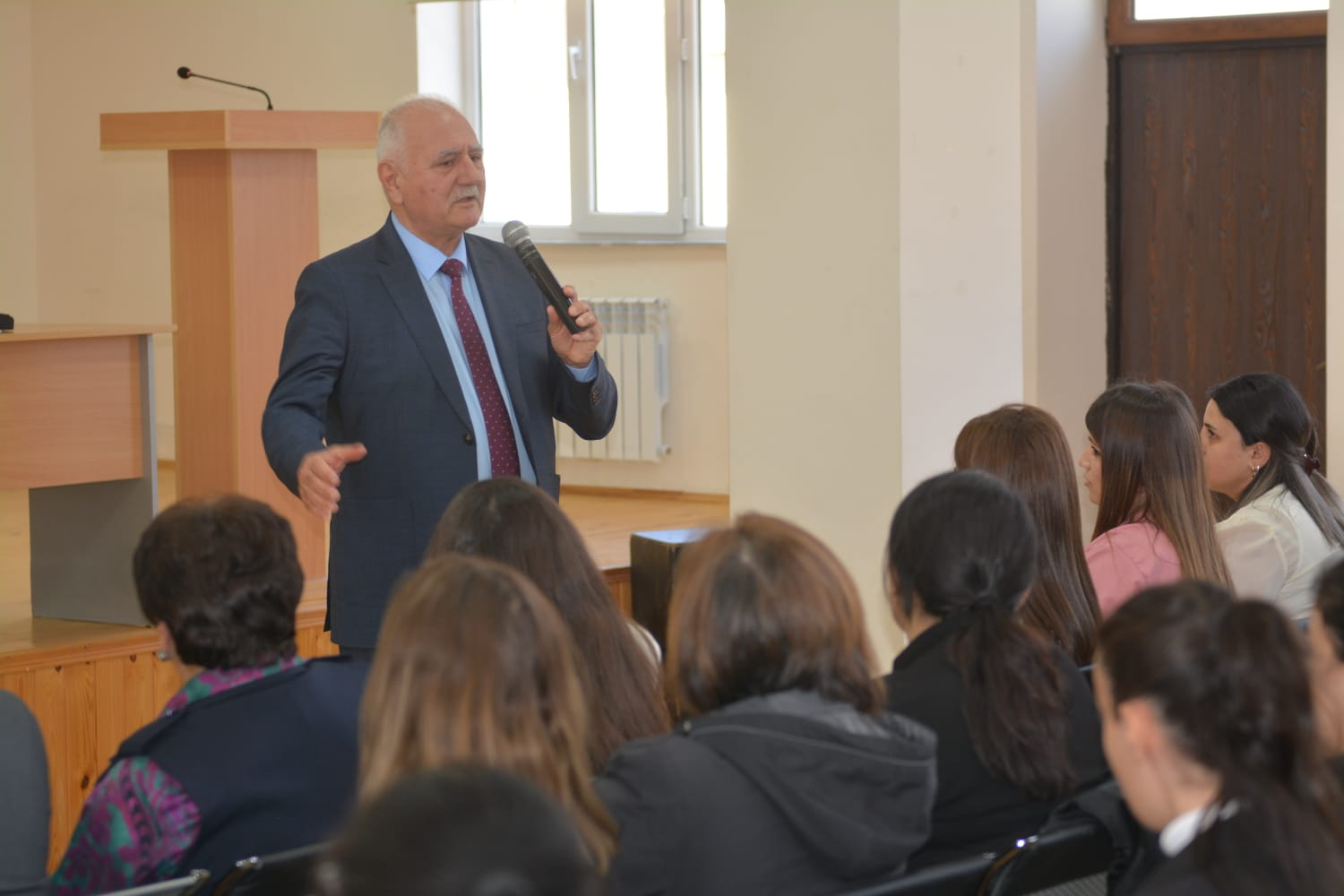 Lerikdə müəllim və şagirdlərlə maarifləndirici görüşlər keçirilib