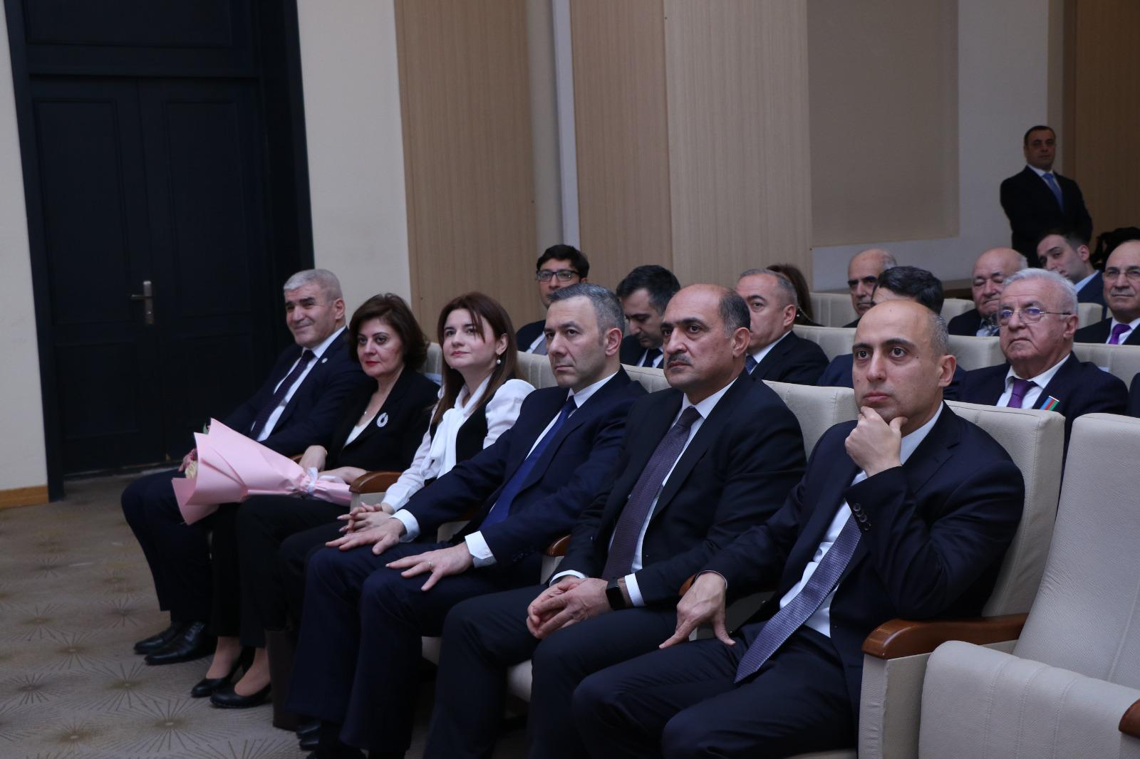 AzMİU-nun əməkdaşlarına  dövlət mükafatları təqdim olunub