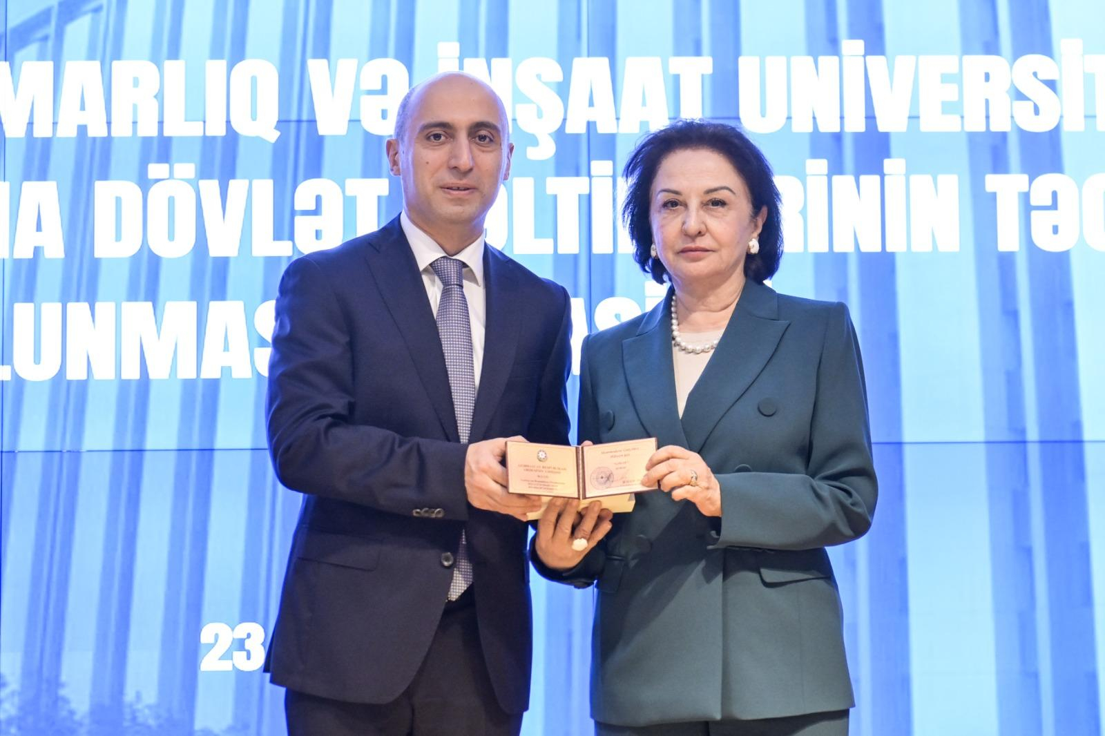 AzMİU-nun əməkdaşlarına  dövlət mükafatları təqdim olunub