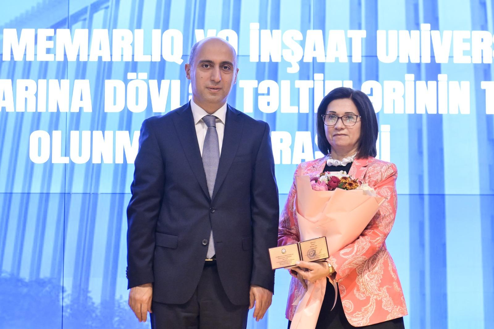 AzMİU-nun əməkdaşlarına  dövlət mükafatları təqdim olunub