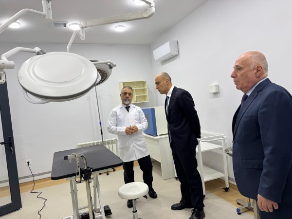 Elm və təhsil naziri LDU-nun Baytarlıq klinikası ilə tanış olub