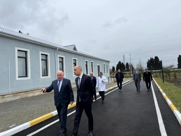 Elm və təhsil naziri LDU-nun Baytarlıq klinikası ilə tanış olub