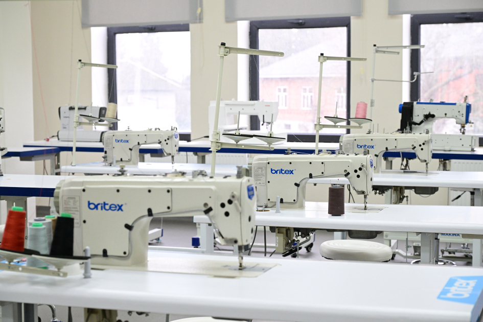 Prezident İlham Əliyev Lənkəran Dövlət Peşə Təhsil Mərkəzinin açılışında iştirak edib