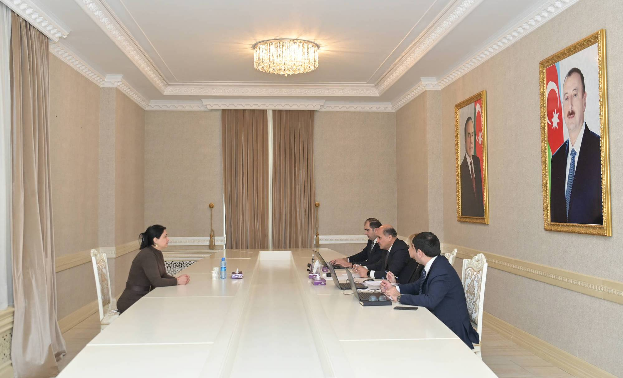 Nazir müavini İdris İsayev Xırdalanda vətəndaşları qəbul edib