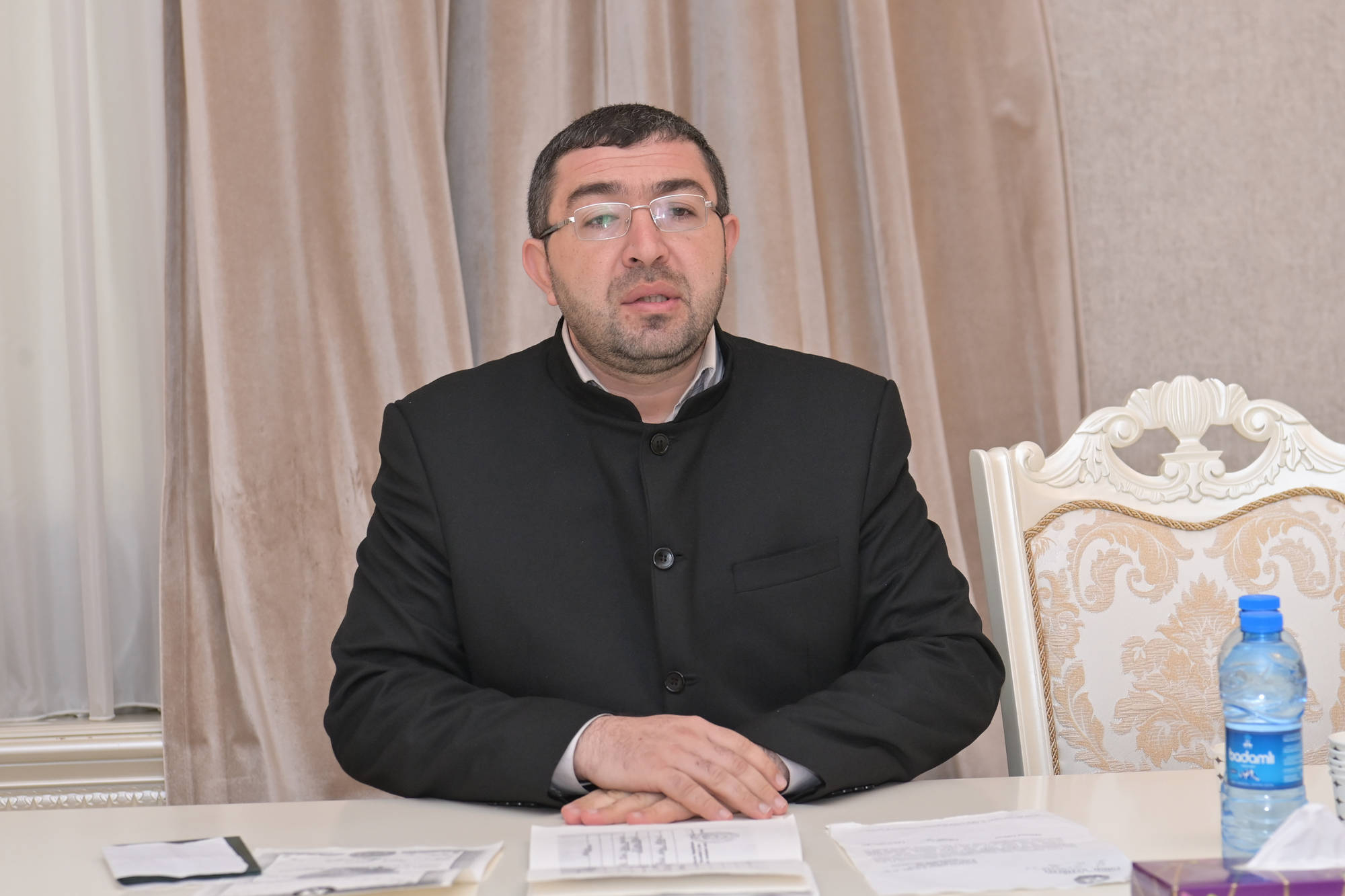 Nazir müavini İdris İsayev Xırdalanda vətəndaşları qəbul edib