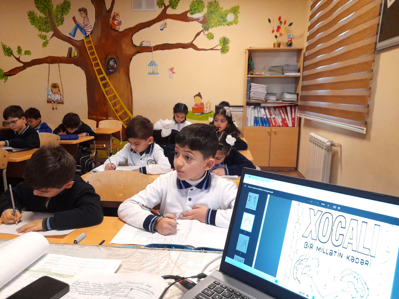 Təhsil müəssisələrində Xocalı qurbanları anılıb