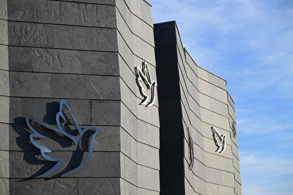 Prezident İlham Əliyev Xocalı Soyqırımı Memorialının açılışında iştirak edib