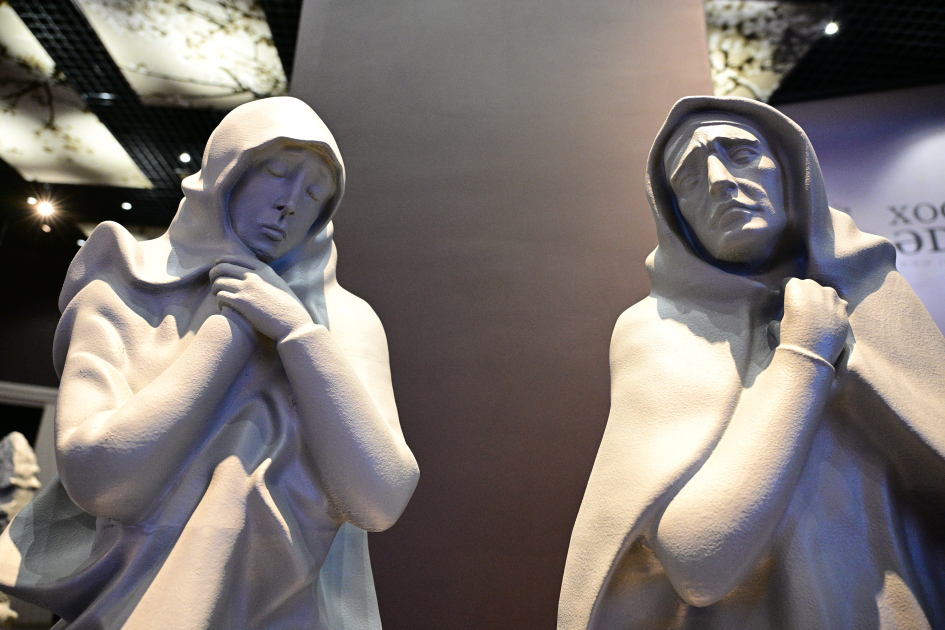 Prezident İlham Əliyev Xocalı Soyqırımı Memorialının açılışında iştirak edib